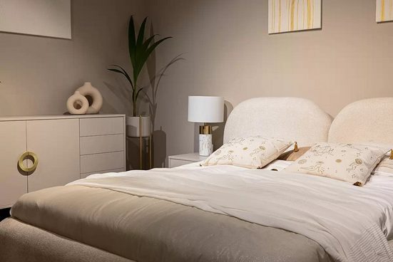 Schlafzimmer-Set - Nubo - Elegant kombiniert Komfort und Eleganz. - Milaros Markt